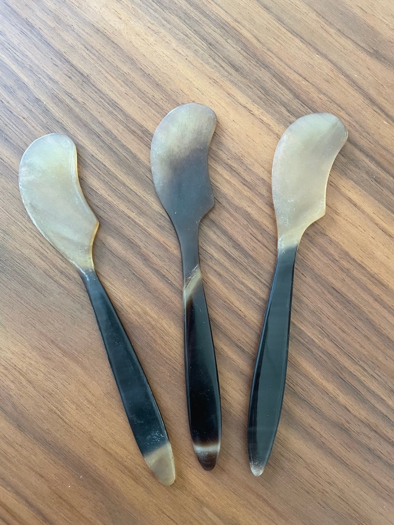 (S5) Dao dia sung / CarvedHorn Butter Knife & Fork Lena's Asian Kitchen